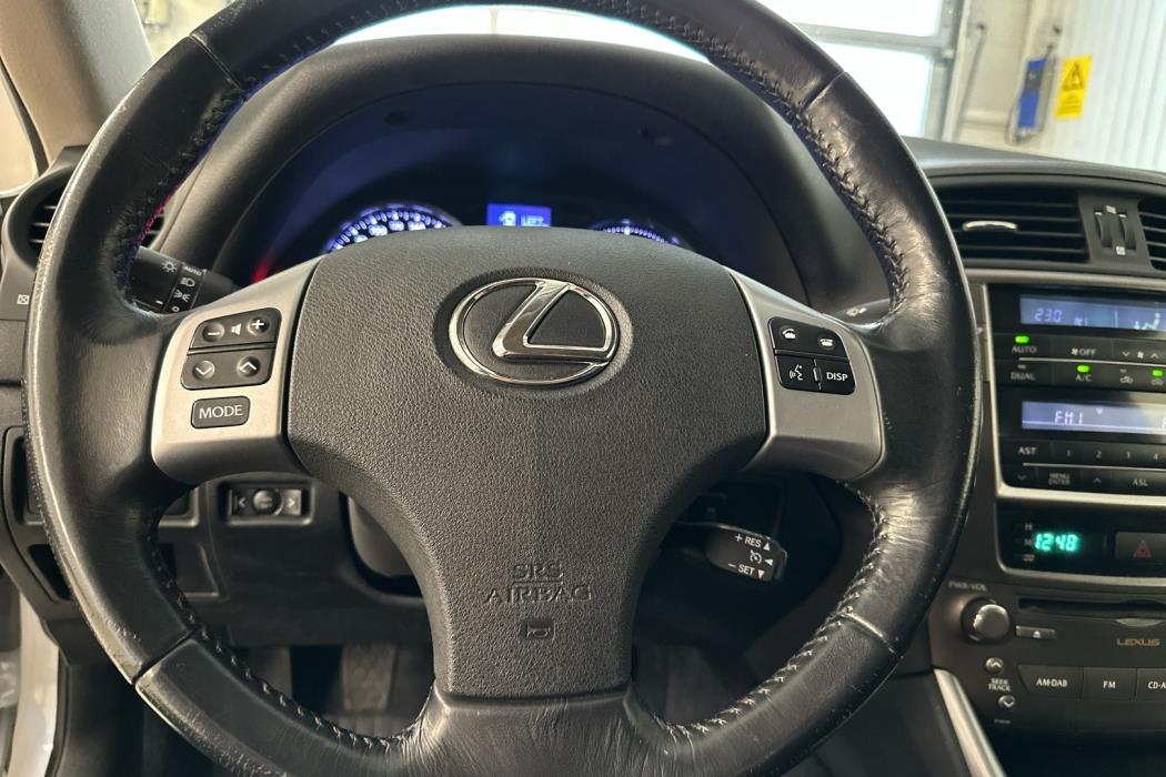 LEXUS IS 2012