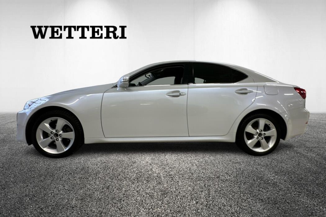 LEXUS IS 2012