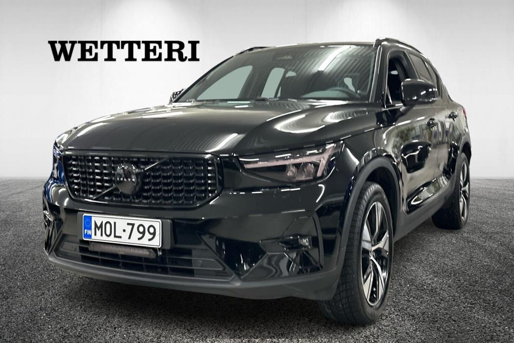 VOLVO XC40 2022