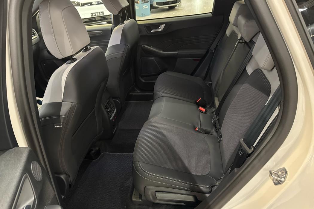 FORD Kuga 2026