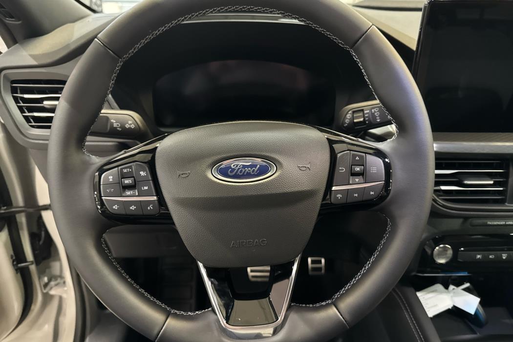 FORD Kuga 2026