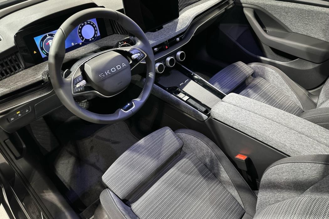 SKODA Superb 2026