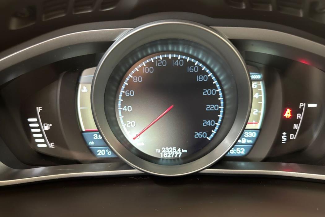 VOLVO V40 Cross Country 2014