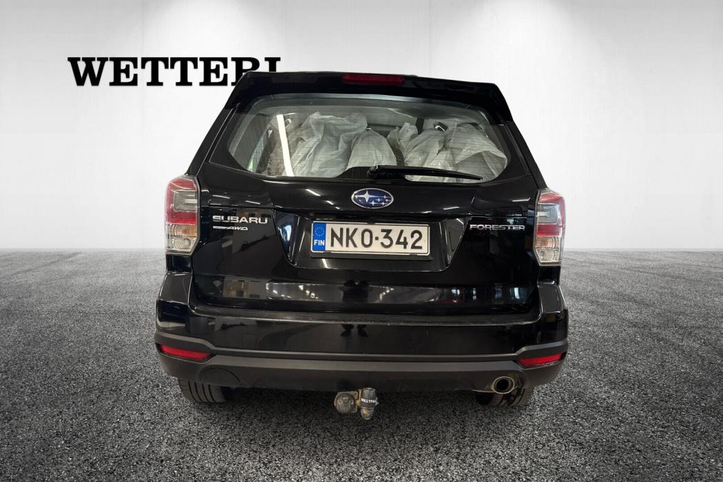 SUBARU Forester 2017