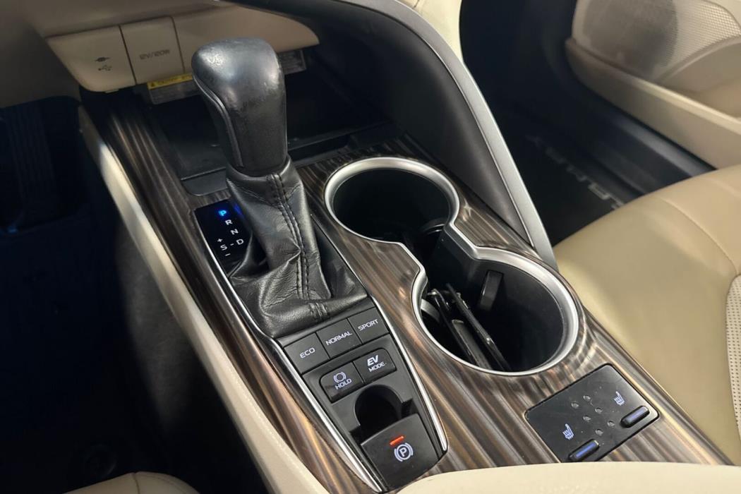 TOYOTA Camry 2020