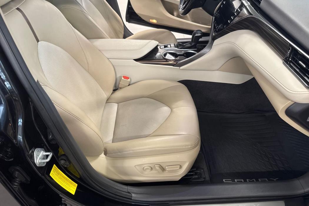 TOYOTA Camry 2020