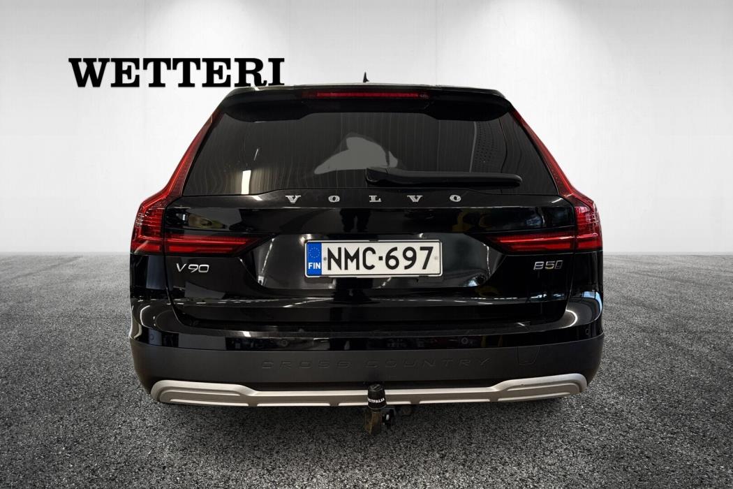 VOLVO V90 Cross Country 2021