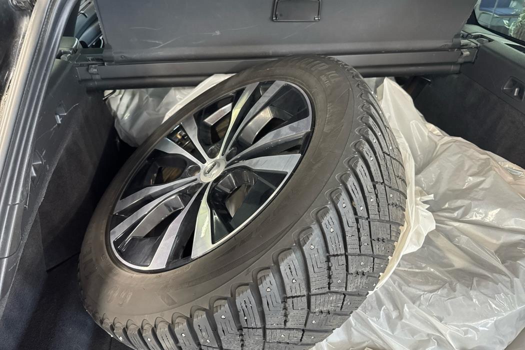 VOLVO V90 Cross Country 2021