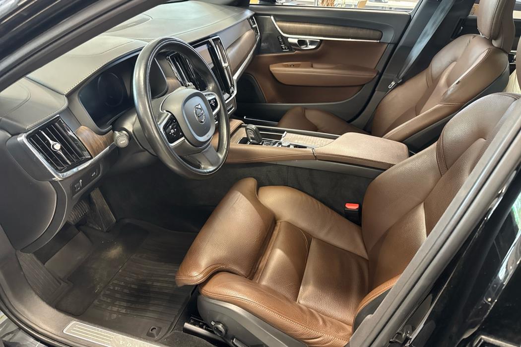 VOLVO V90 Cross Country 2021