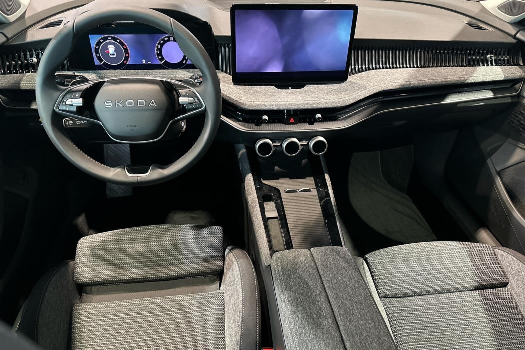 SKODA Superb 2026