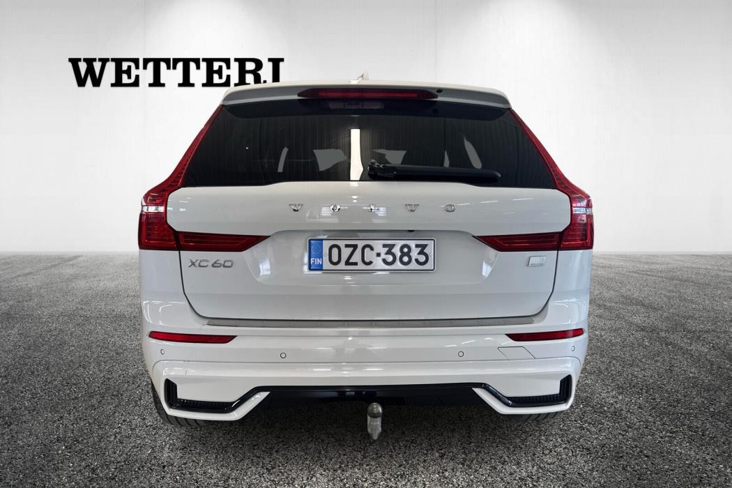 VOLVO XC60 2022