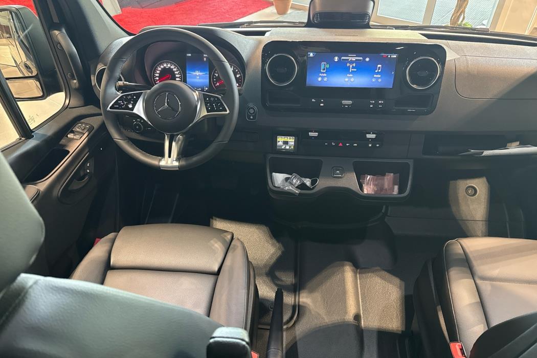 MERCEDES-BENZ Sprinter 2026