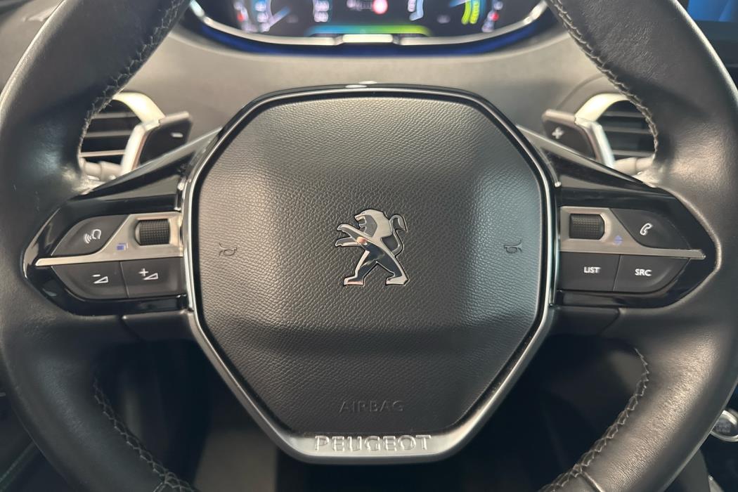 PEUGEOT 3008 2021
