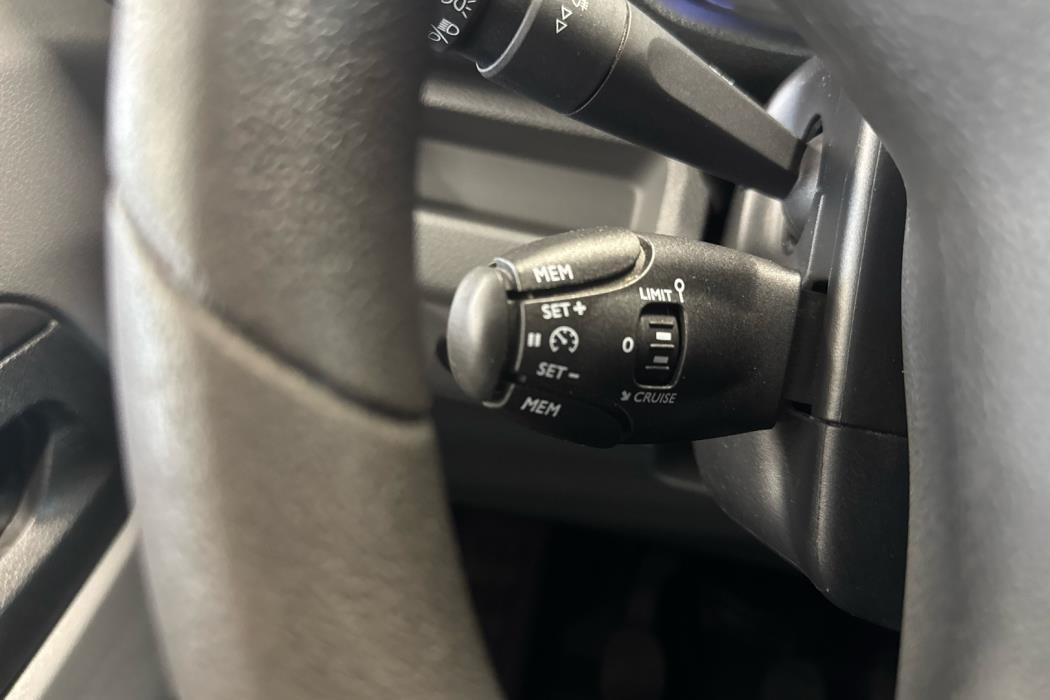 TOYOTA Proace 2016