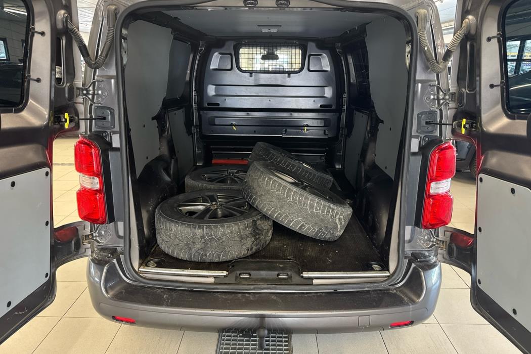 TOYOTA Proace 2016