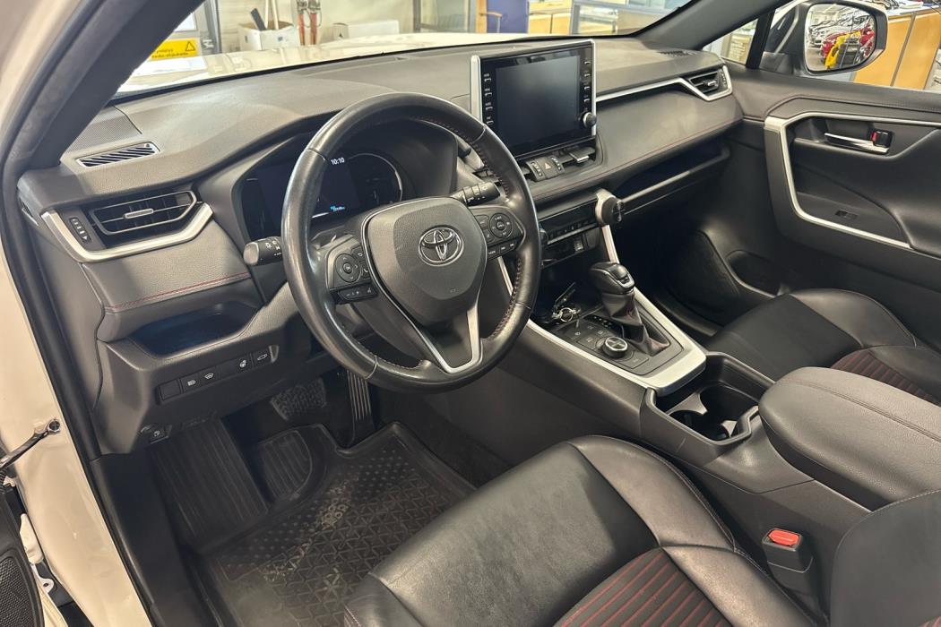 TOYOTA RAV4 Plug-in 2021
