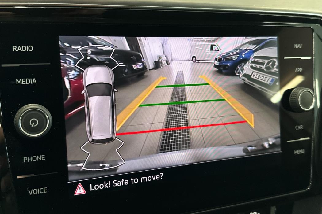 VOLKSWAGEN Passat 2020