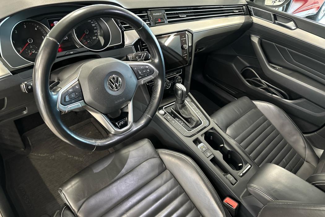 VOLKSWAGEN Passat 2020