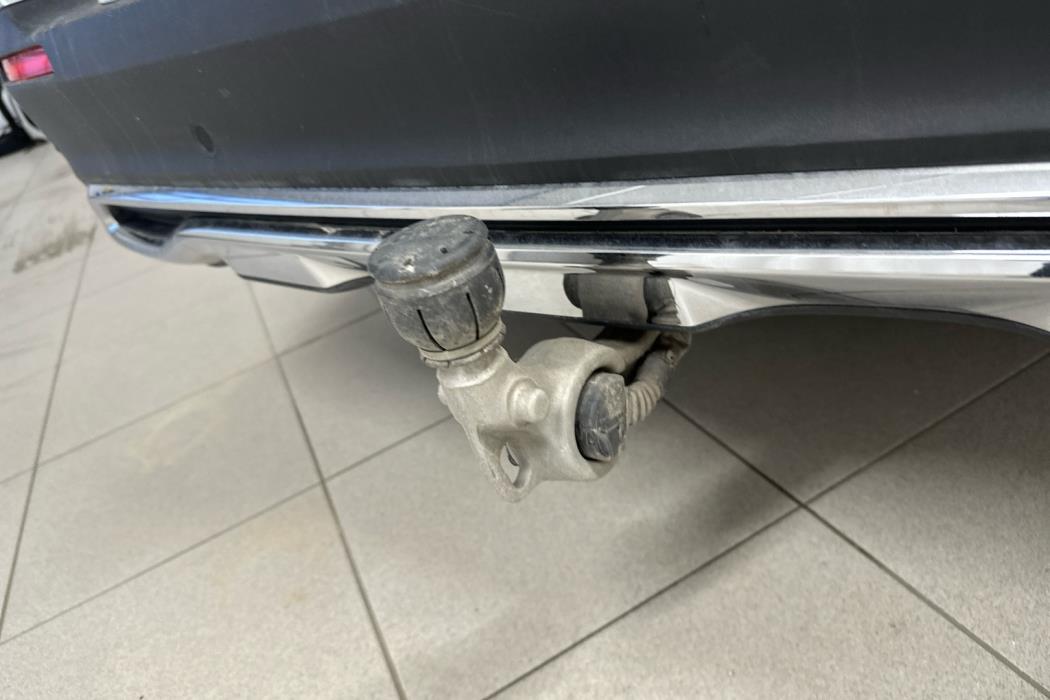 MERCEDES-BENZ E 2024