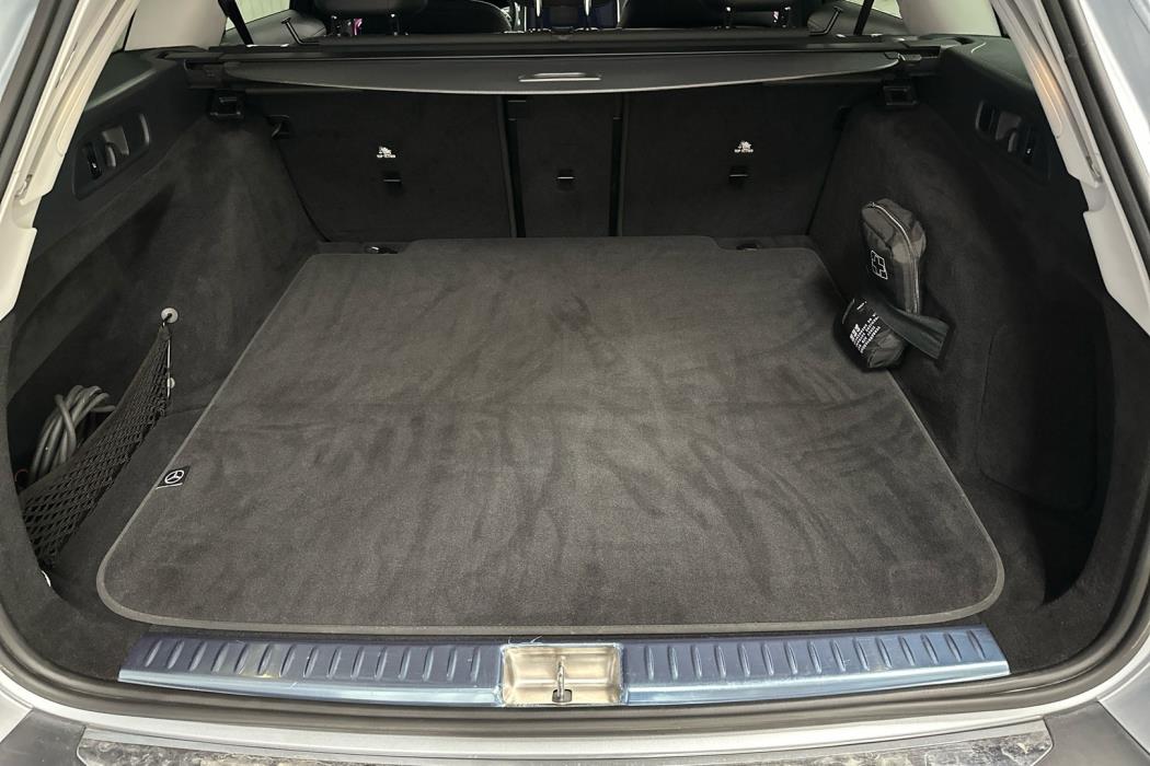 MERCEDES-BENZ E 2024