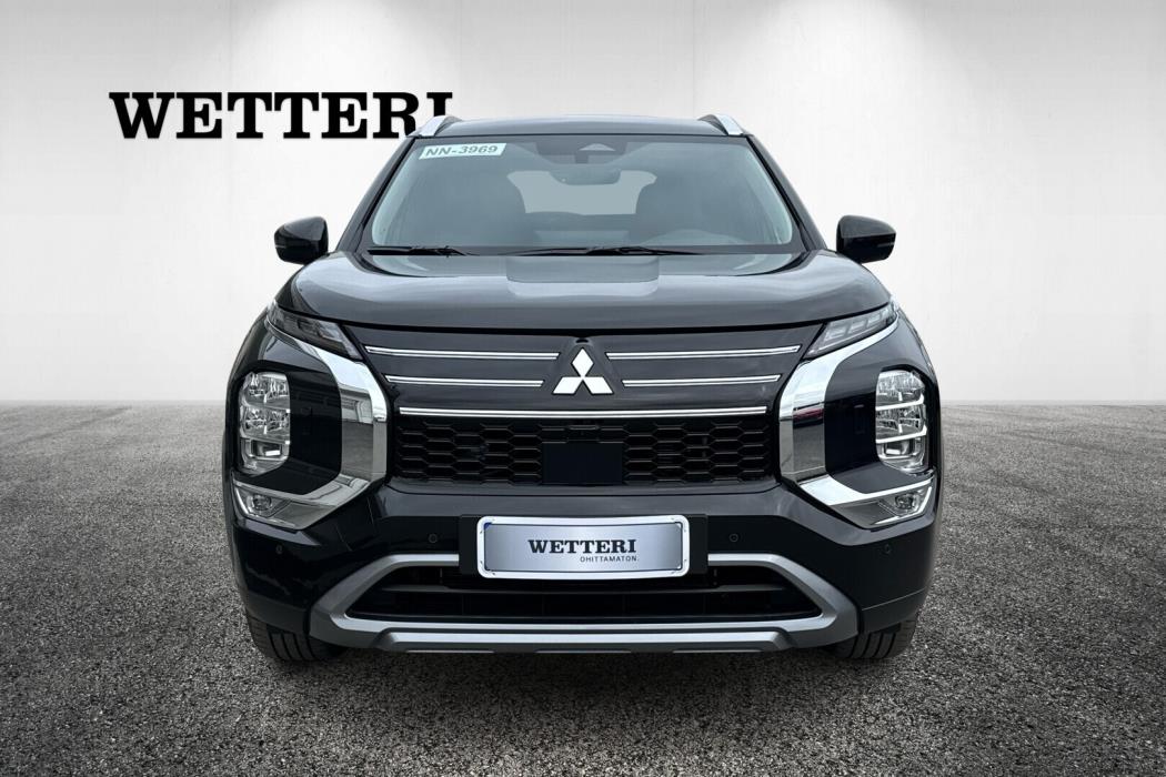 MITSUBISHI Outlander 2025