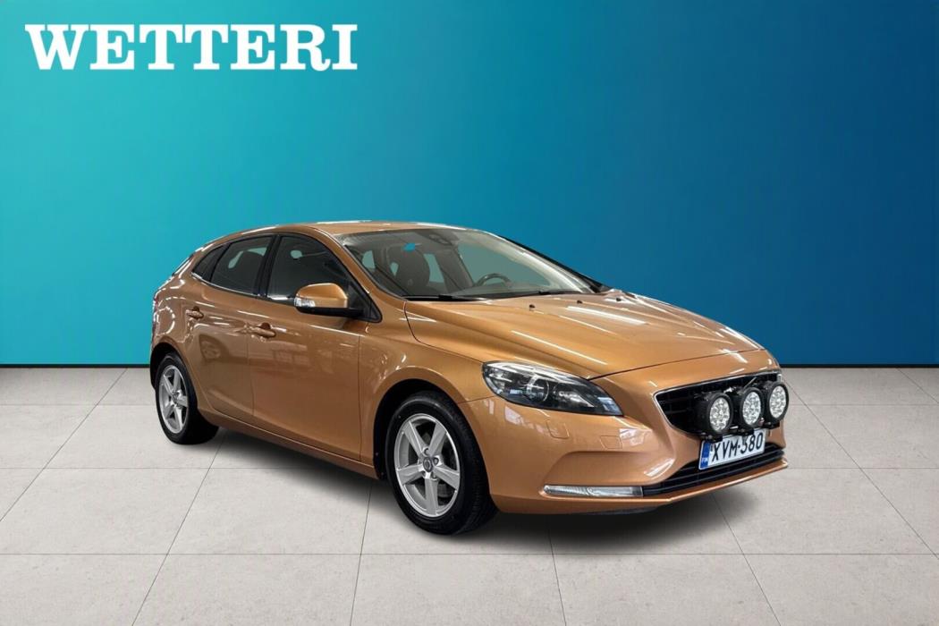 VOLVO V40 2014