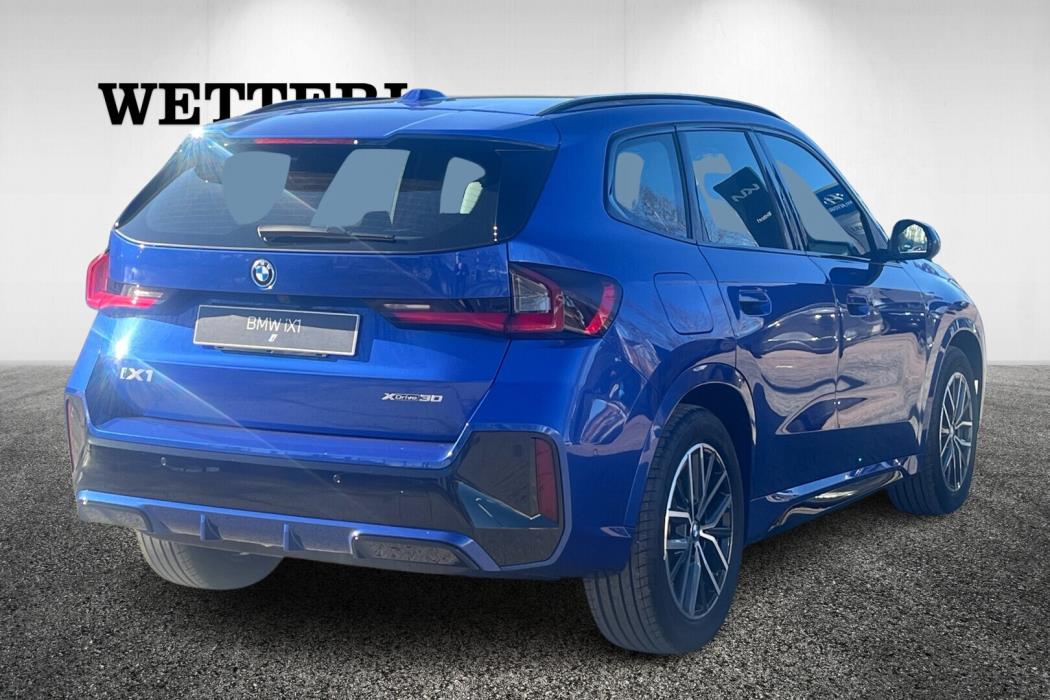 BMW iX1 2026