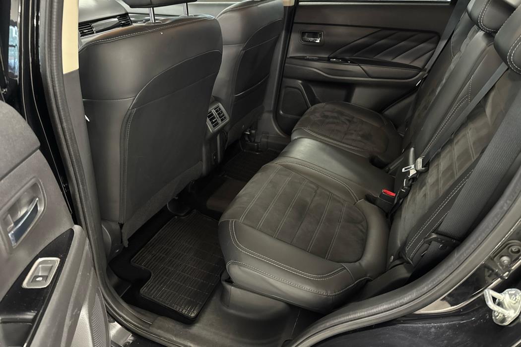 MITSUBISHI Outlander PHEV 2021
