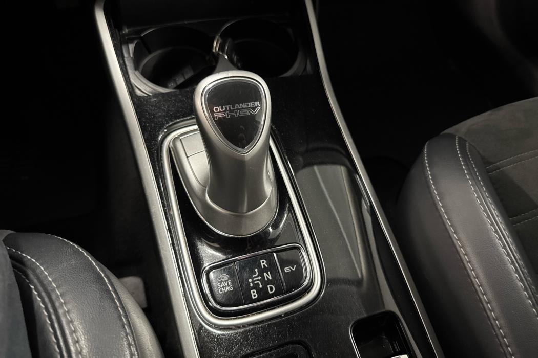 MITSUBISHI Outlander PHEV 2021