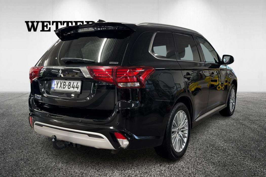 MITSUBISHI Outlander PHEV 2021