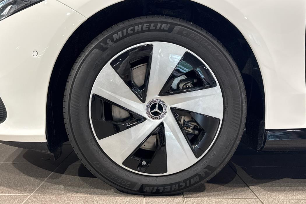 MERCEDES-BENZ CLA 2026