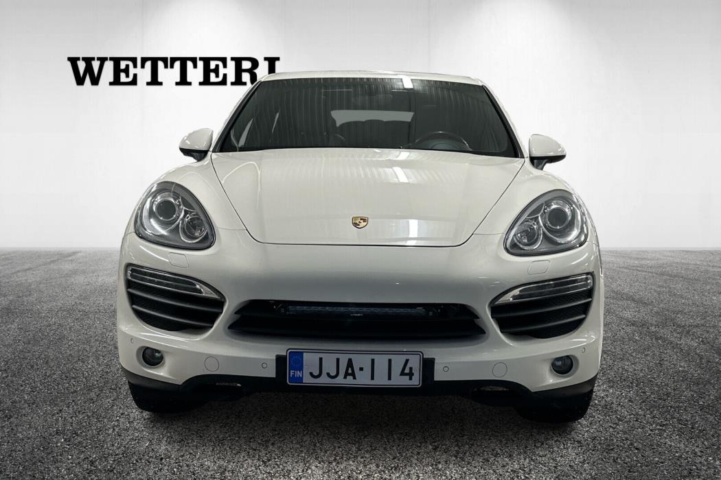 PORSCHE Cayenne 2011