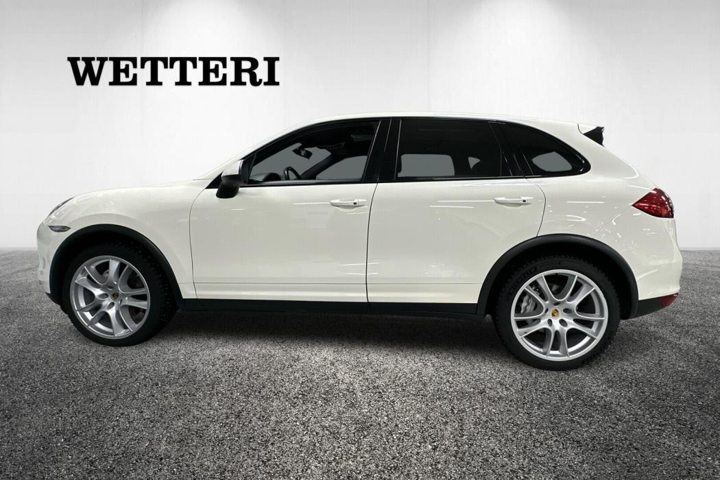 PORSCHE Cayenne 2011