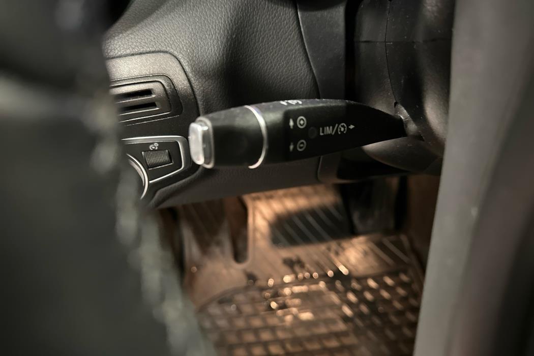 MERCEDES-BENZ C 2017