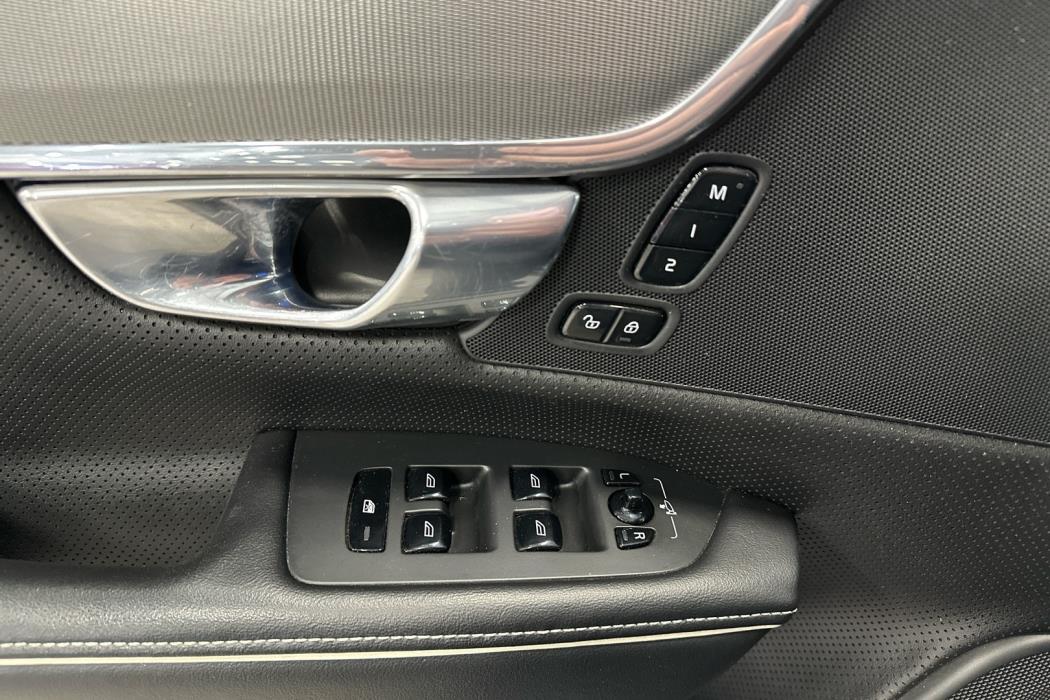 VOLVO V90 2019