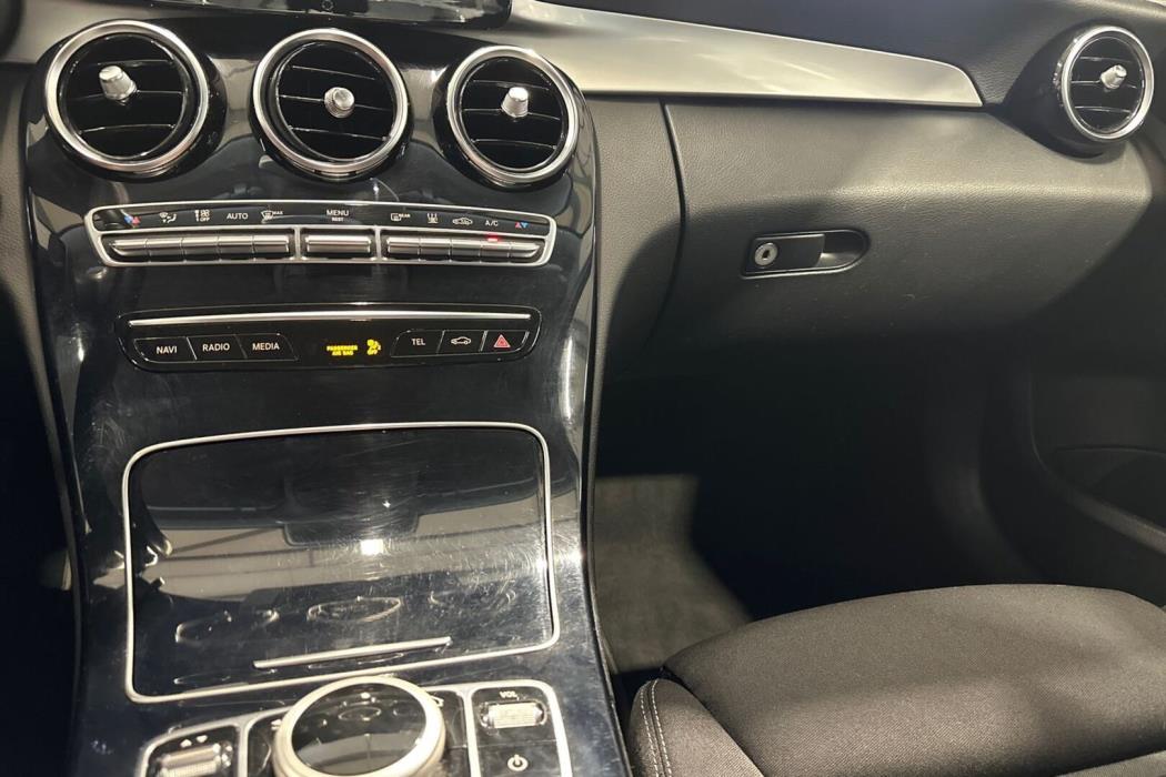 MERCEDES-BENZ C 2020