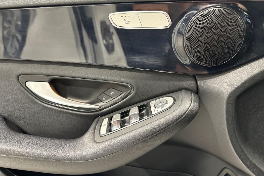 MERCEDES-BENZ C 2020