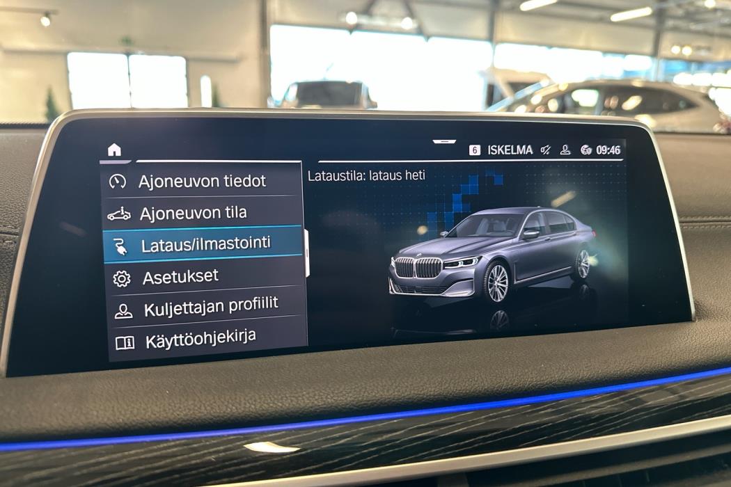 BMW 745 2020