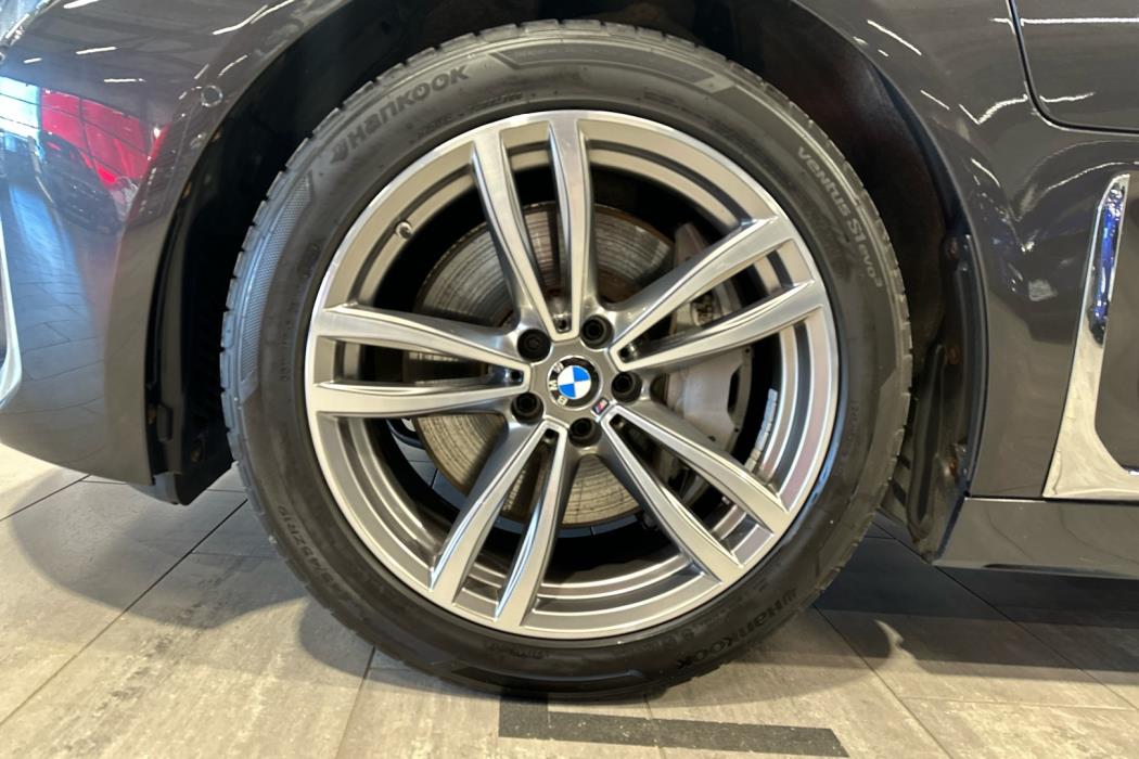 BMW 745 2020