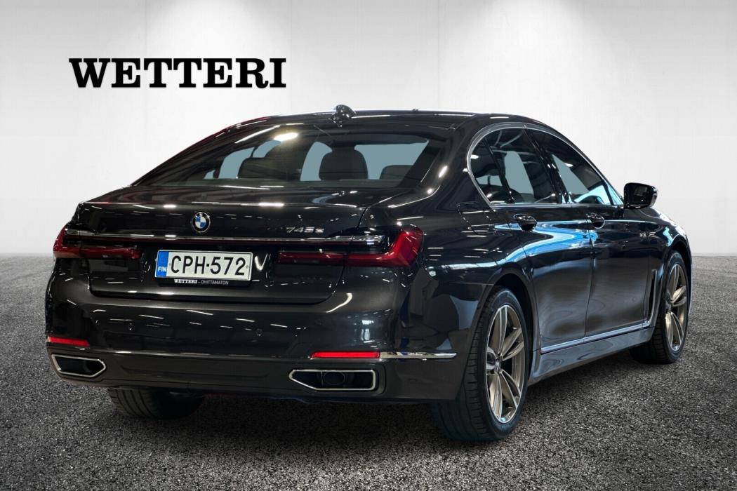 BMW 745 2020