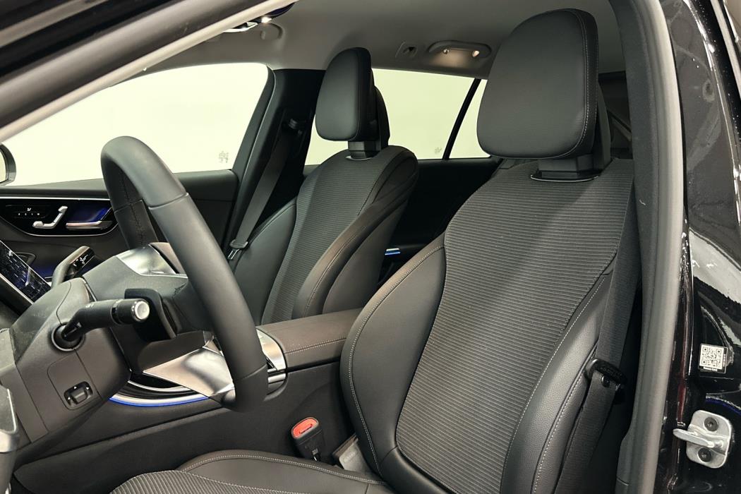 MERCEDES-BENZ C 2024