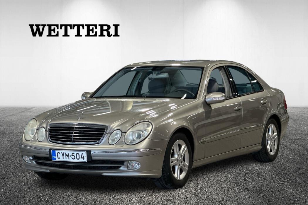 MERCEDES-BENZ E 2004