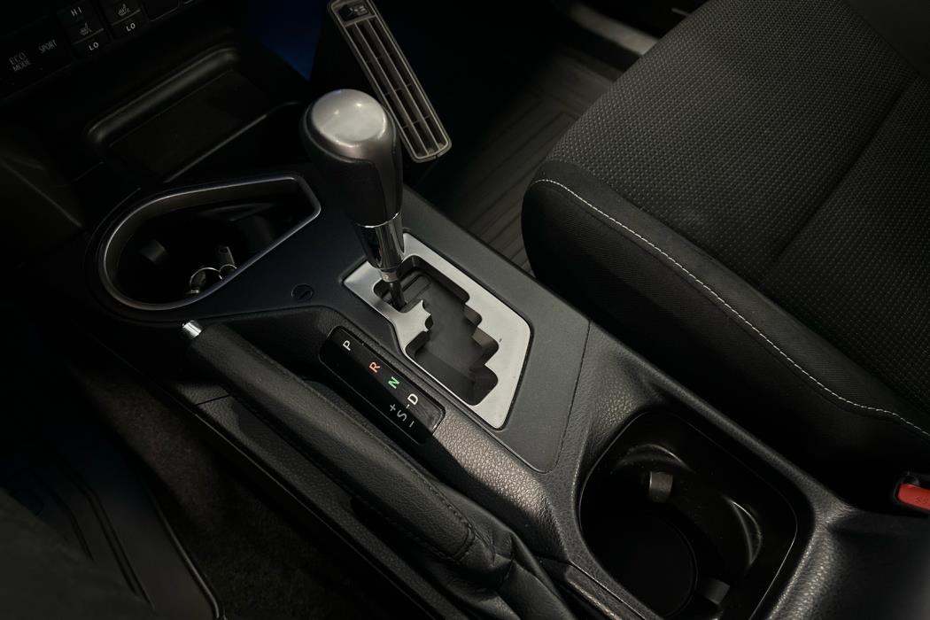 TOYOTA RAV4 2018
