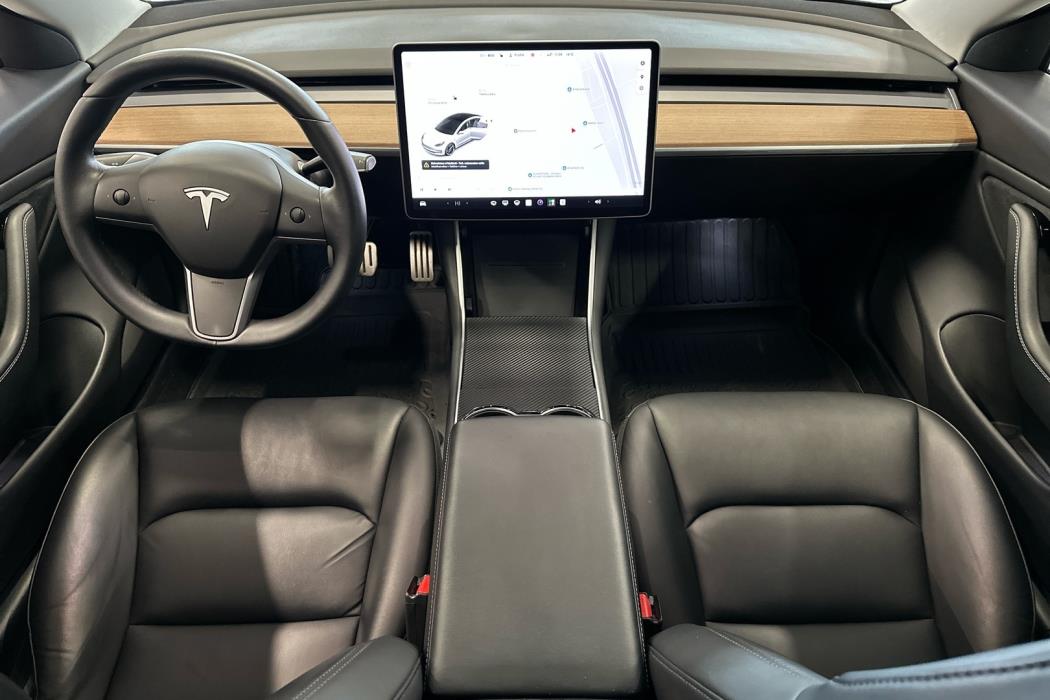 TESLA Model 3 2019