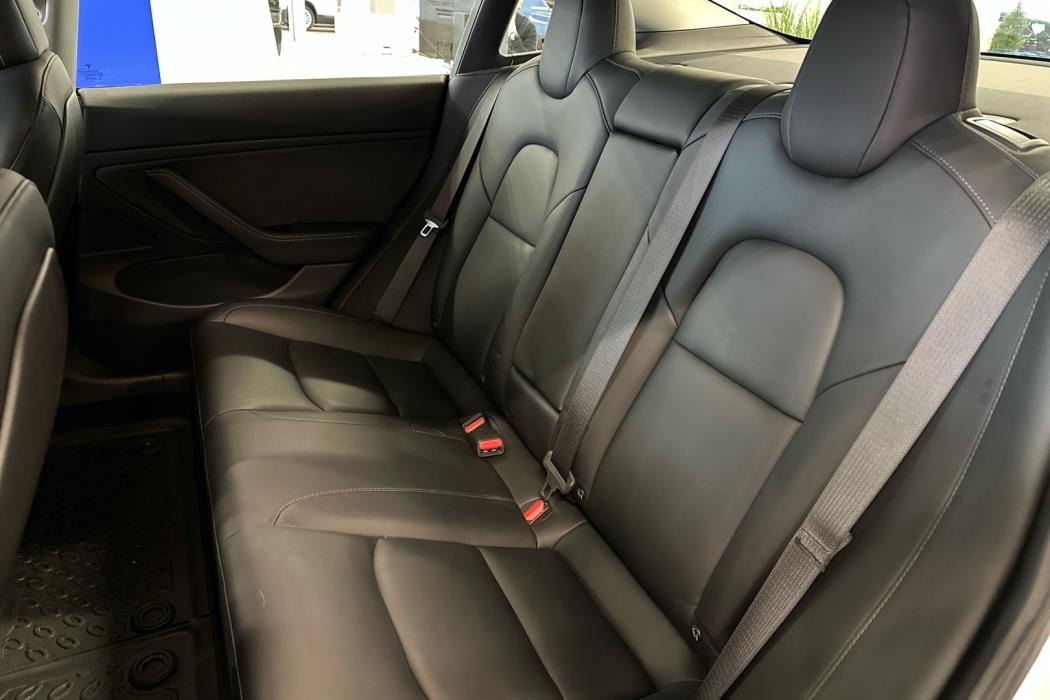TESLA Model 3 2019