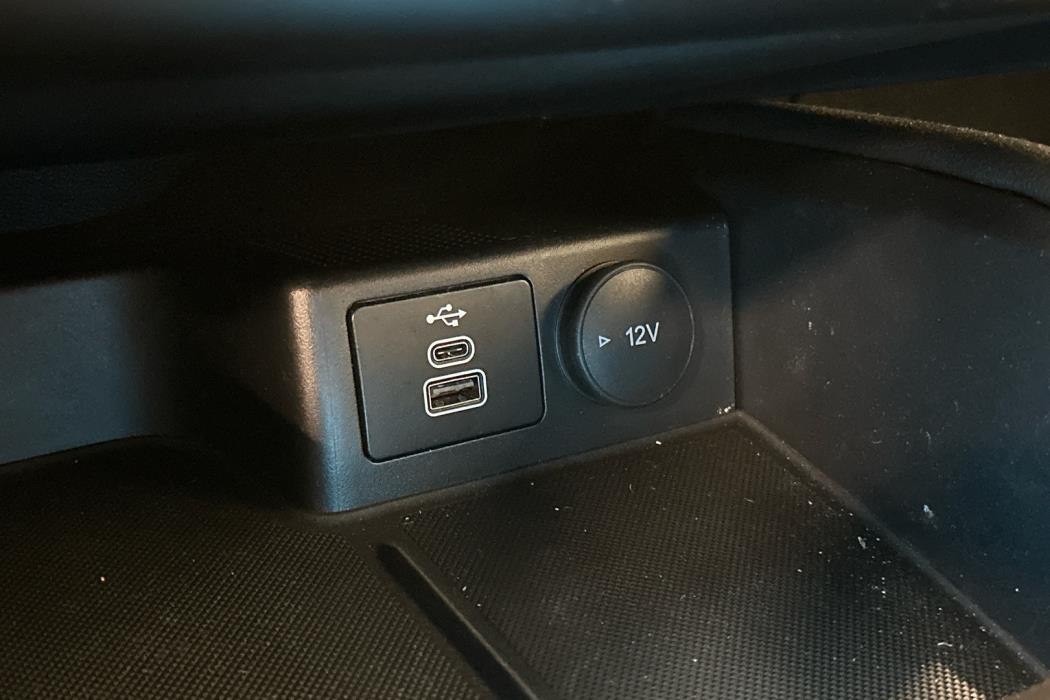 FORD Kuga 2024