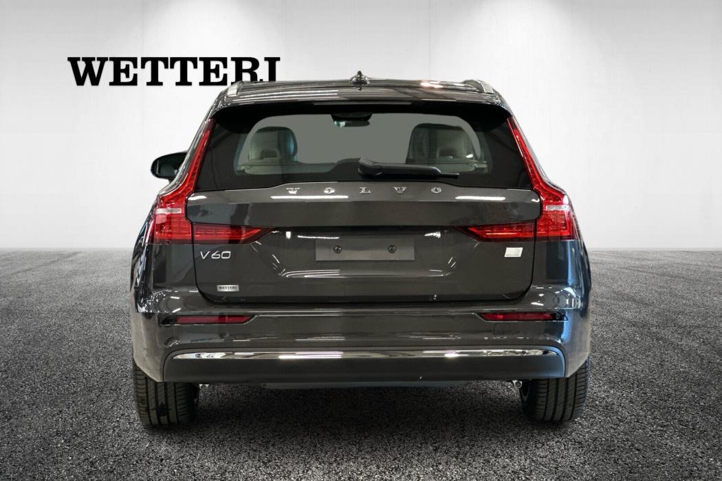 VOLVO V60 2025