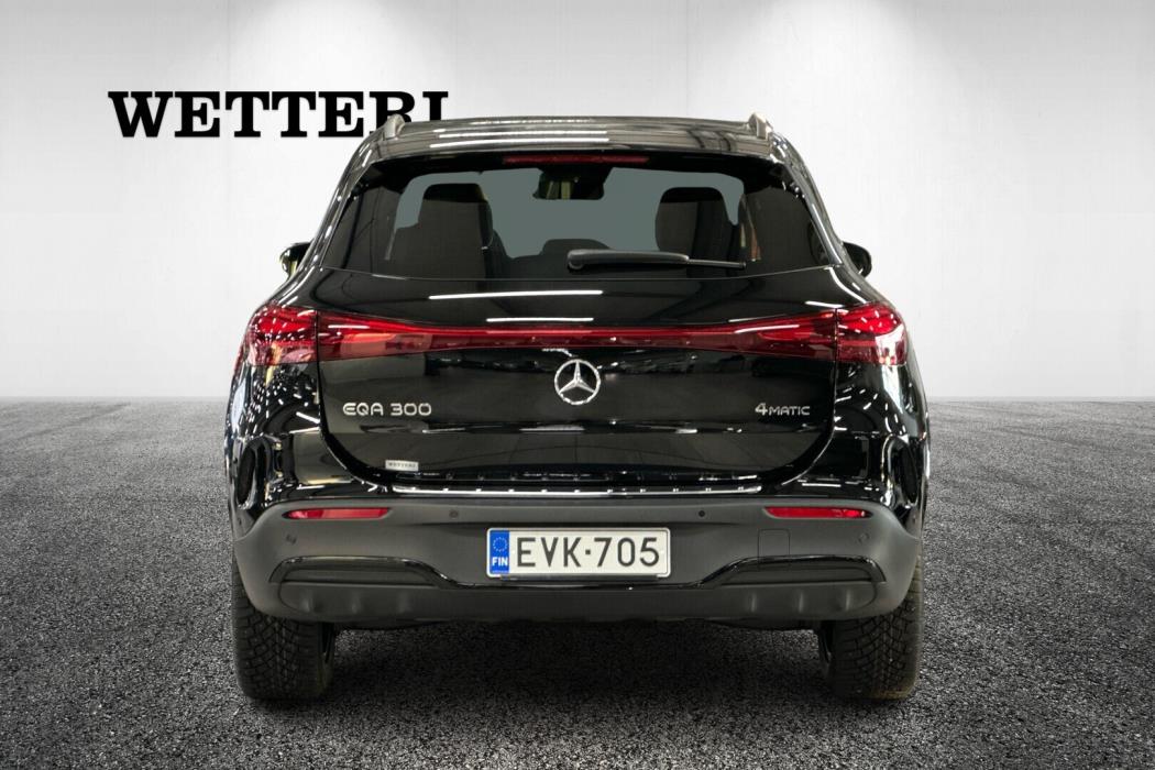 MERCEDES-BENZ EQA 2025