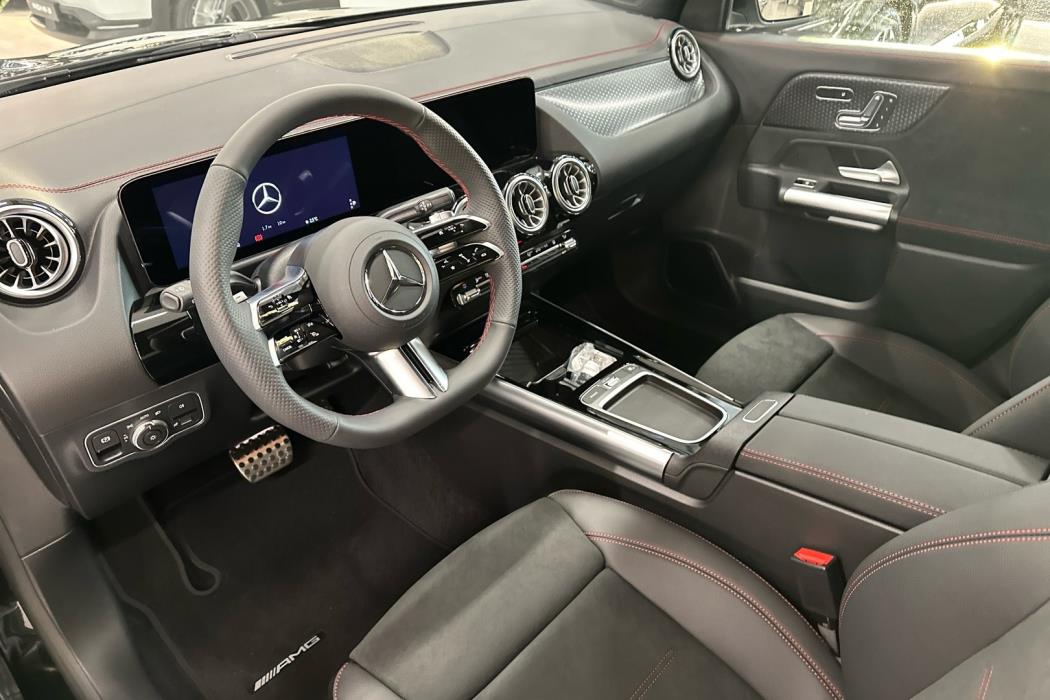 MERCEDES-BENZ EQA 2025