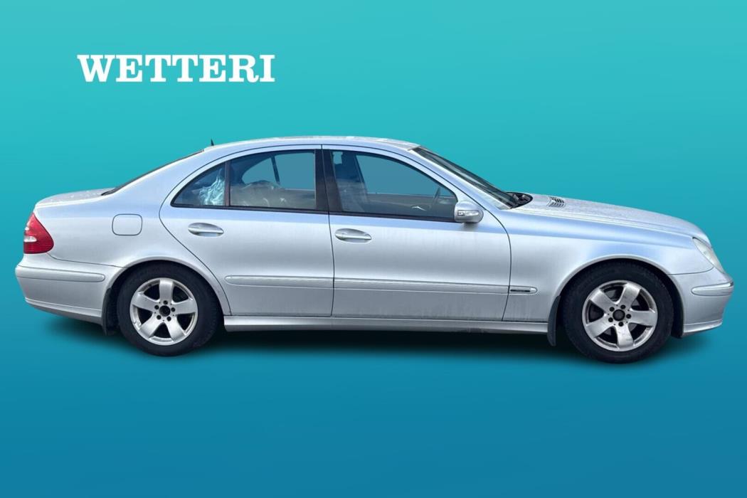 MERCEDES-BENZ E 2002